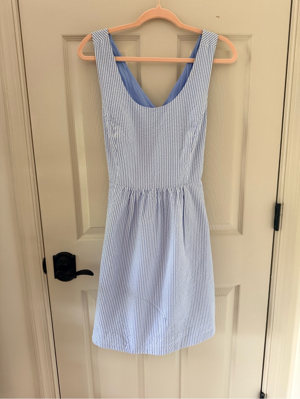 Vineyard Vines Seersucker Blue & White Striped Dress - Picture 2 of 4